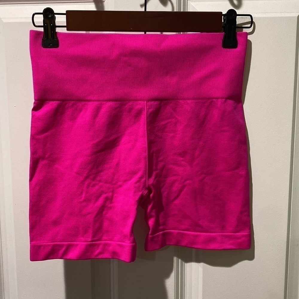 ZYIA Seamless Hustle Compression Shorts New - Picture 4 of 10